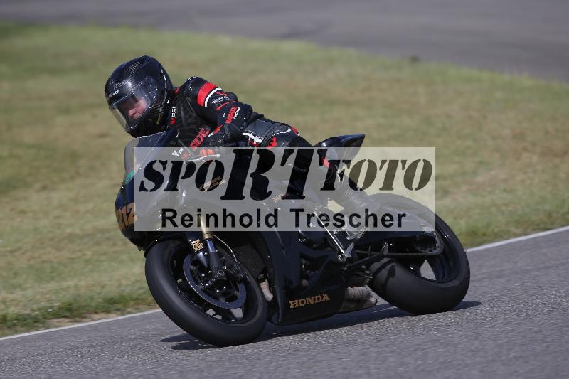 /11 28.04.2026  PROMAX ADR/Gruppe gruen/212